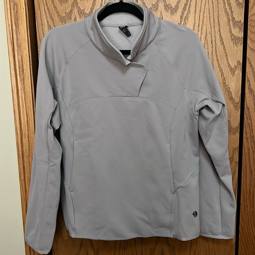 Mountain Hardware Sport Pullover